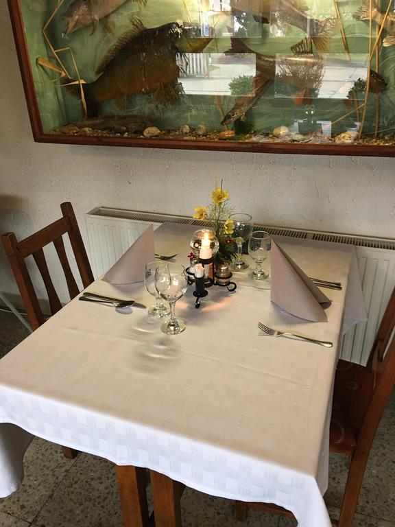 Kis-Duna Motel & Camping Mosonmagyaróvár Eksteriør billede