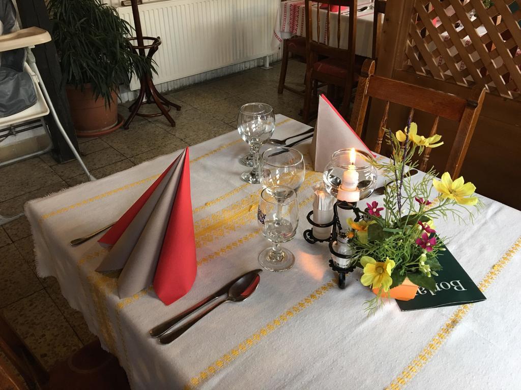 Kis-Duna Motel & Camping Mosonmagyaróvár Eksteriør billede