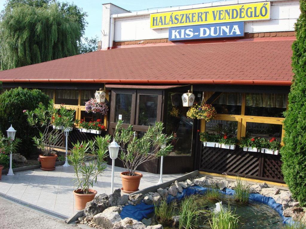 Kis-Duna Motel & Camping Mosonmagyaróvár Eksteriør billede